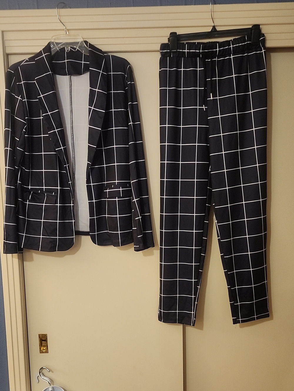 Casual Black Windowpane Suit Jacket and Pants Set